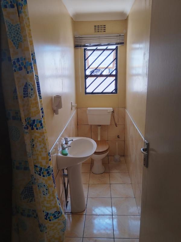 4 Bedroom Property for Sale in Rocklands Western Cape